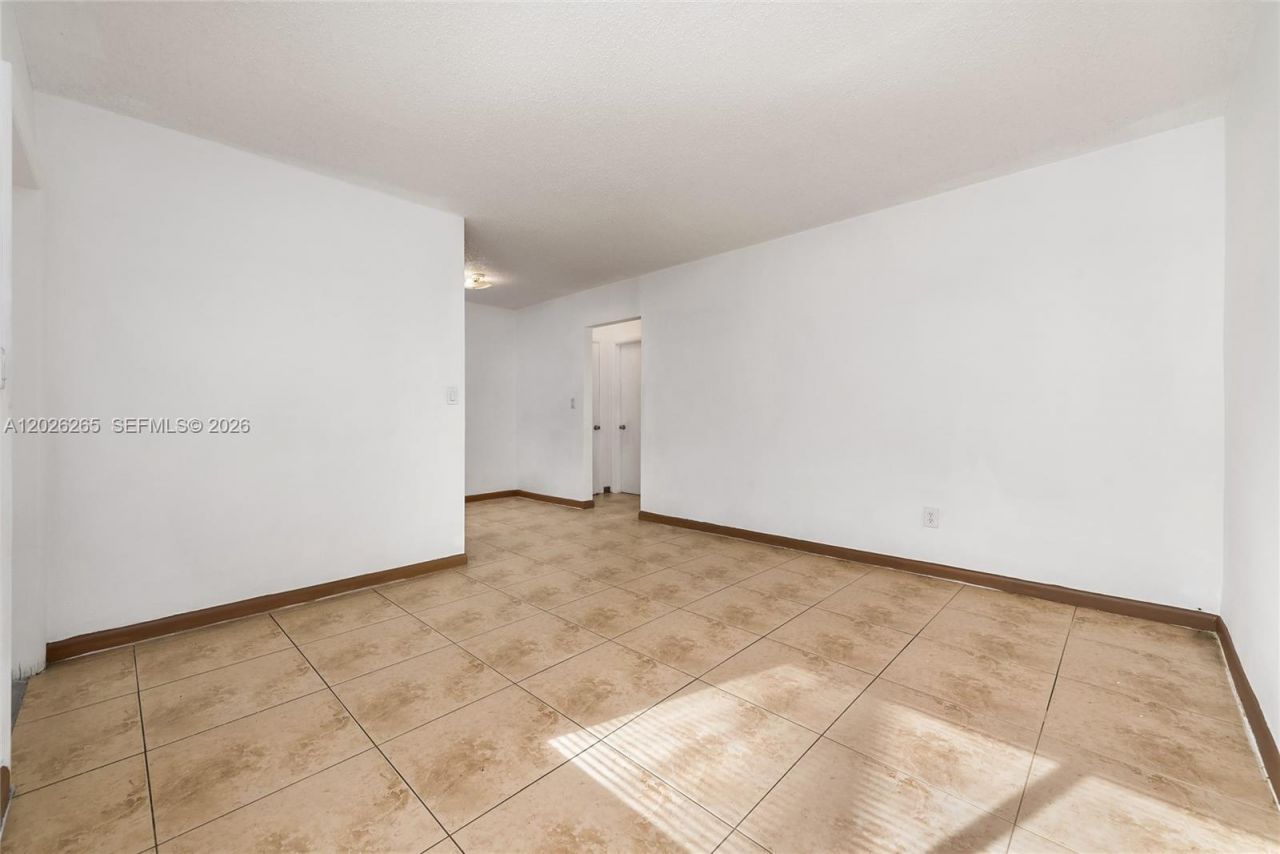 932 Moffett St , Unit 6, Hallandale Beach, FL 33009 Photo