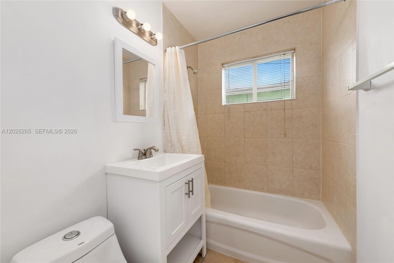 932 Moffett St , Unit 6, Hallandale Beach, FL 33009 Photo