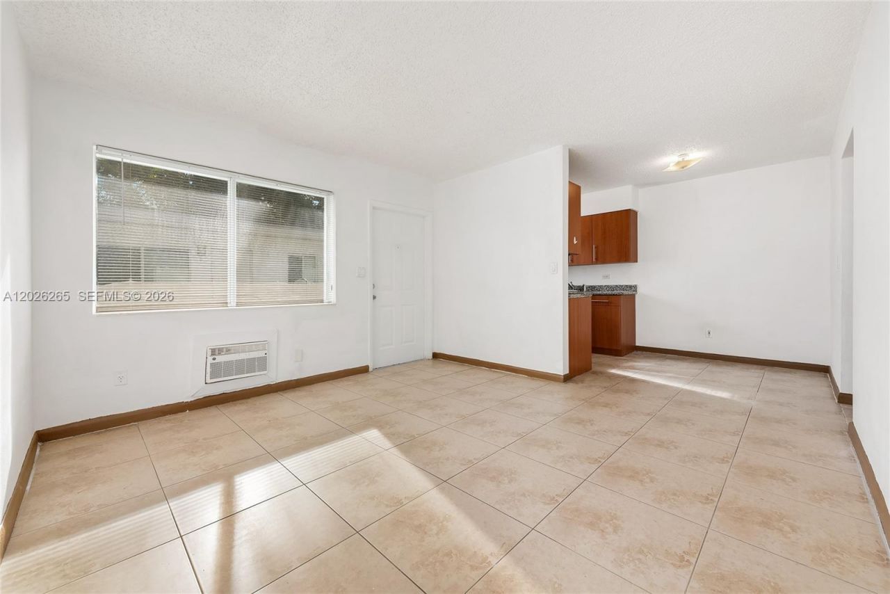932 Moffett St , Unit 6, Hallandale Beach, FL 33009 Photo