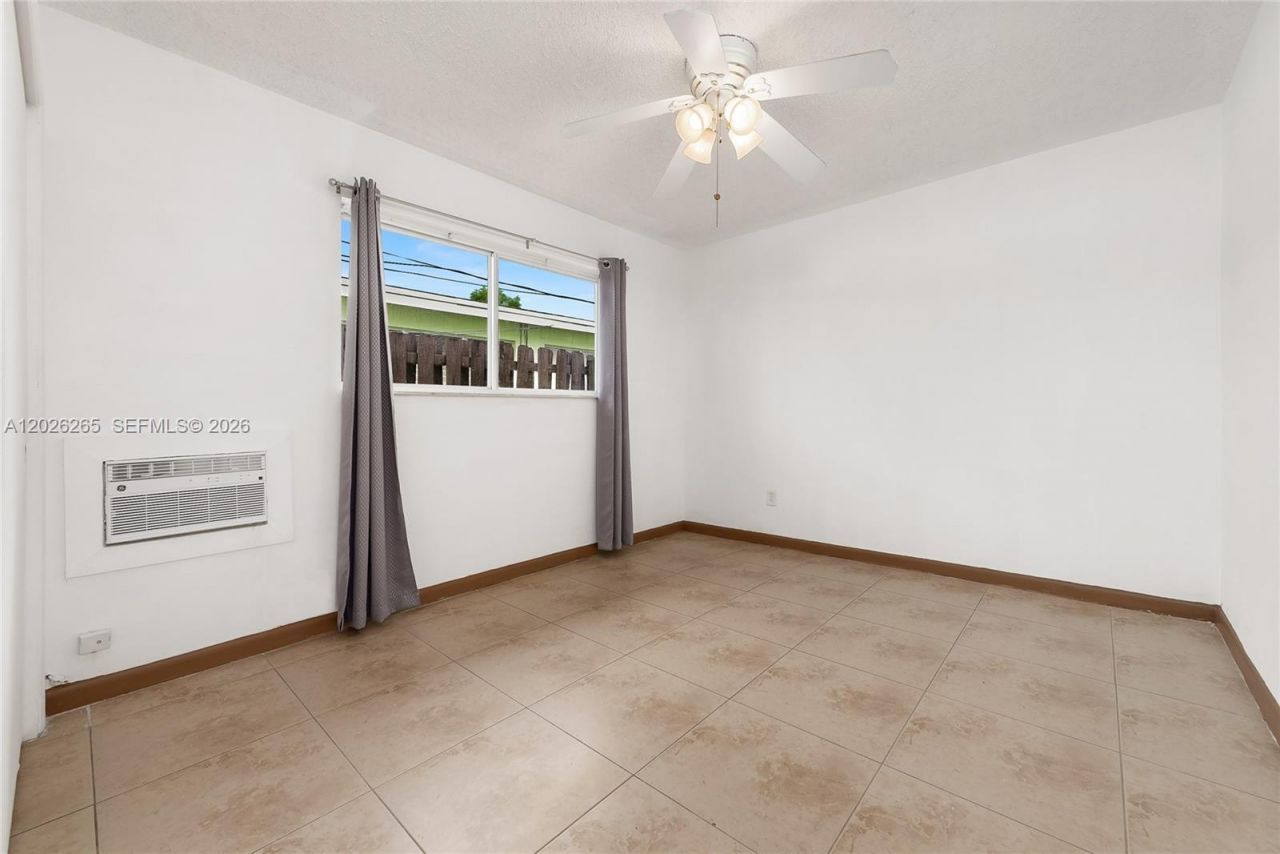 932 Moffett St , Unit 6, Hallandale Beach, FL 33009 Photo