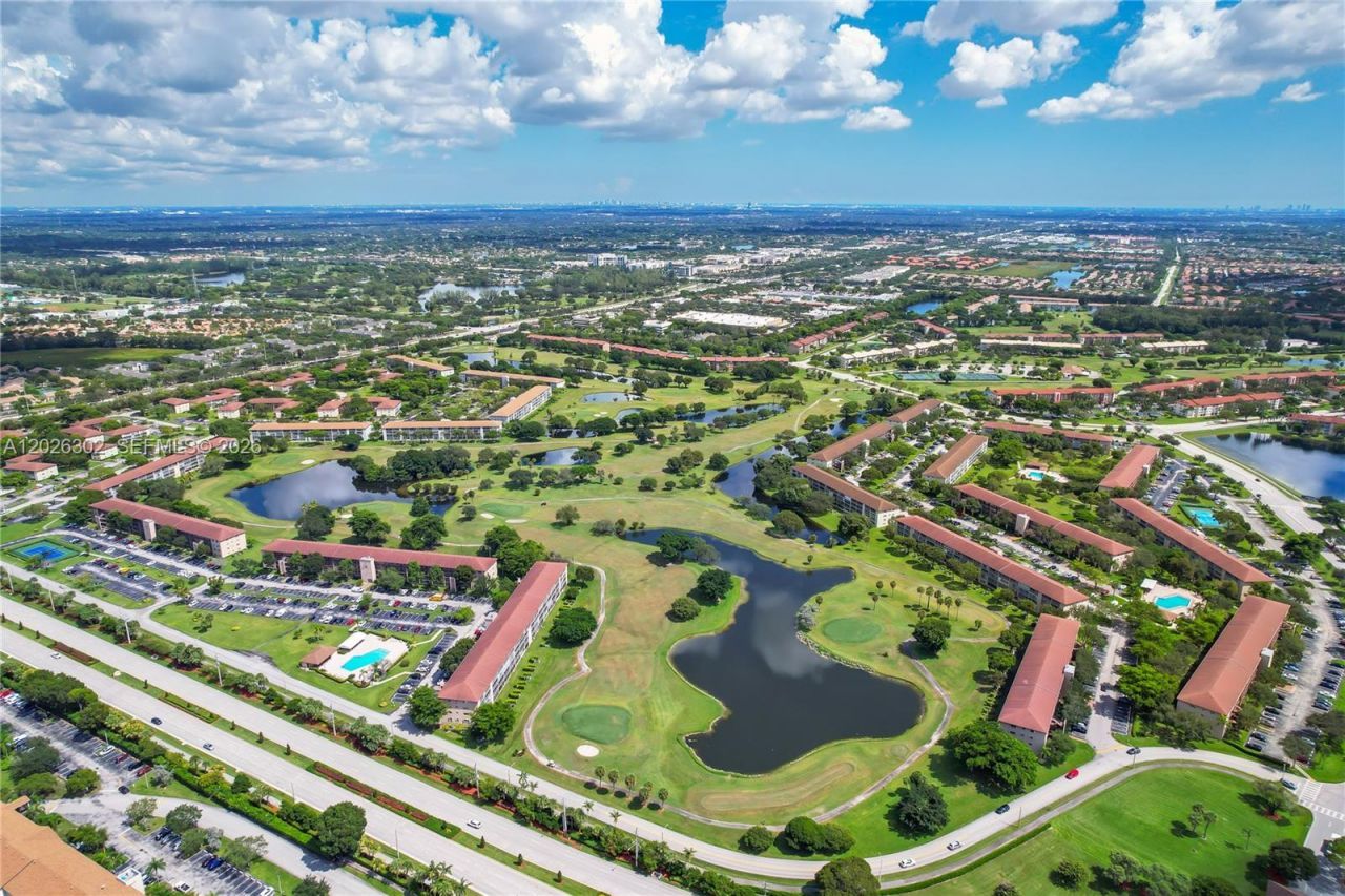 900 SW 128th Ave , Unit 105D, Pembroke Pines, FL 33027 Photo