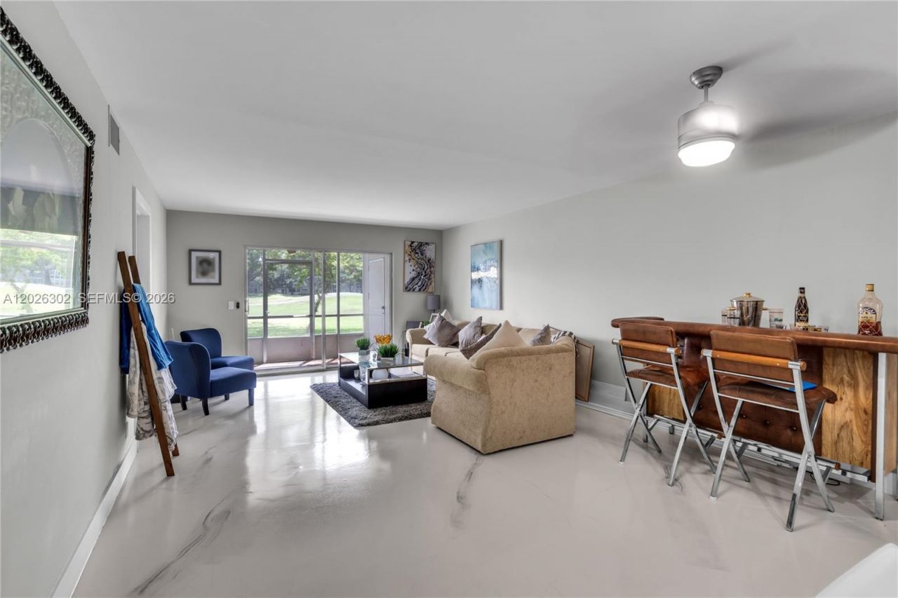 900 SW 128th Ave , Unit 105D, Pembroke Pines, FL 33027 Photo
