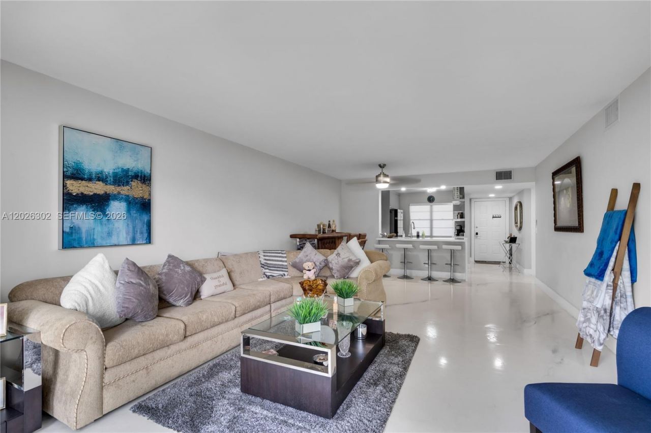 900 SW 128th Ave , Unit 105D, Pembroke Pines, FL 33027 Photo