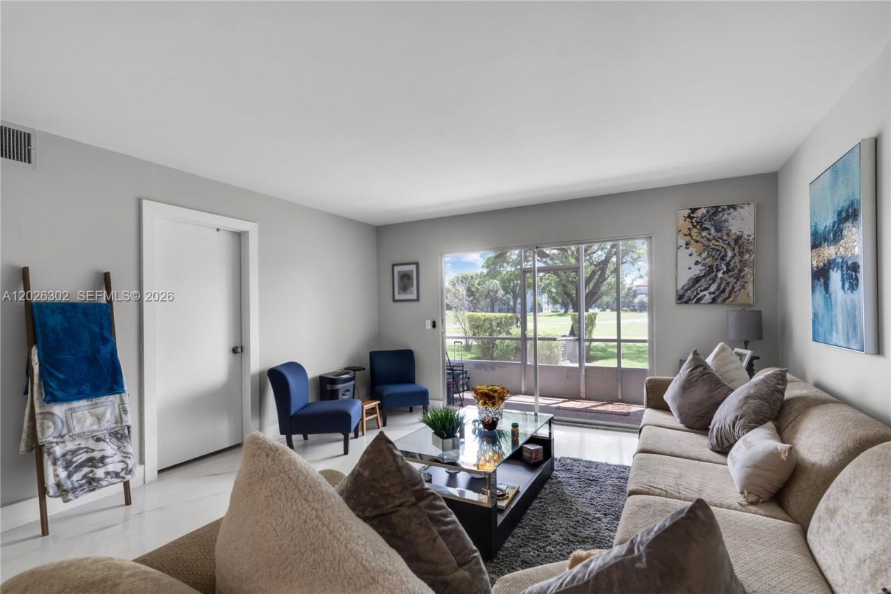 900 SW 128th Ave , Unit 105D, Pembroke Pines, FL 33027 Photo