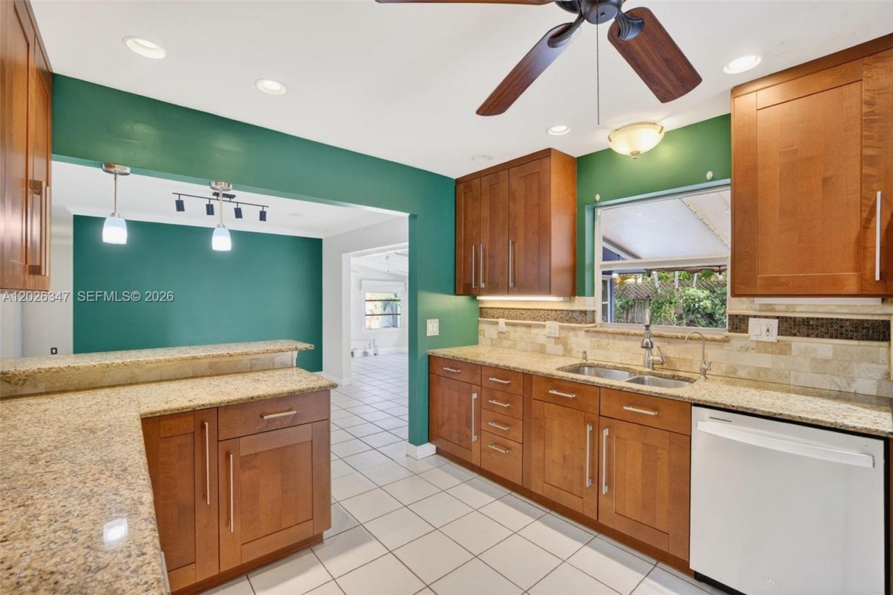 1640 NE 60th St , Fort Lauderdale, FL 33334 Photo