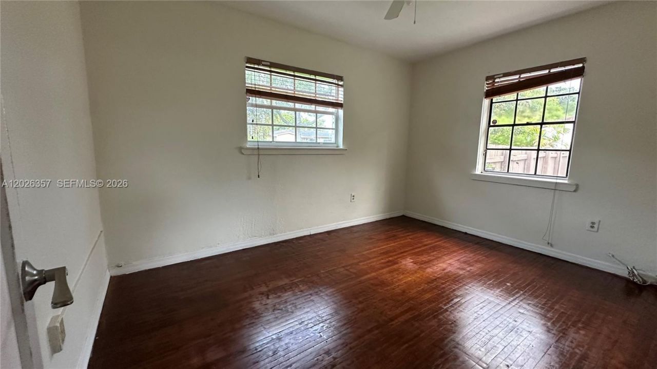 1090 NW 134th St , North Miami, FL 33168 Photo