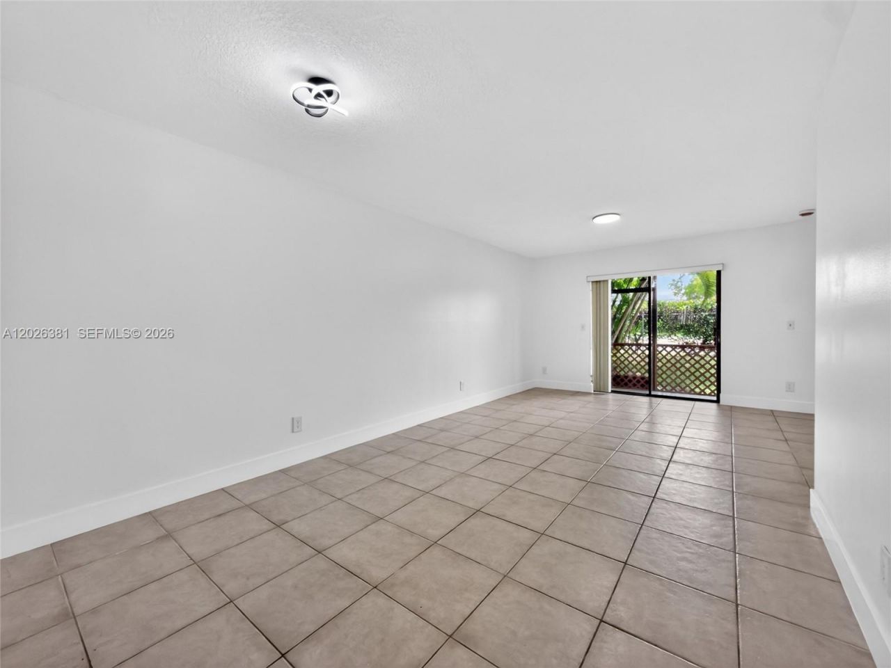 10616 NW 10th St , Unit 104, Pembroke Pines, FL 33026 Photo