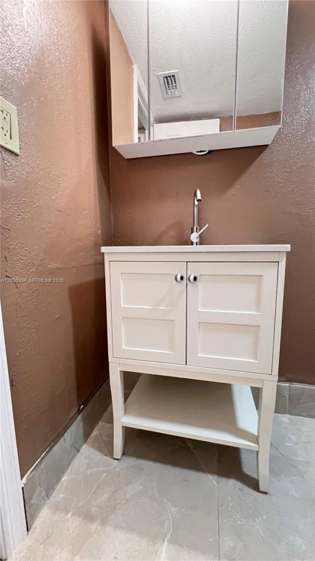 301 NW 177th St , Unit 126, Miami Gardens, FL 33169 Photo