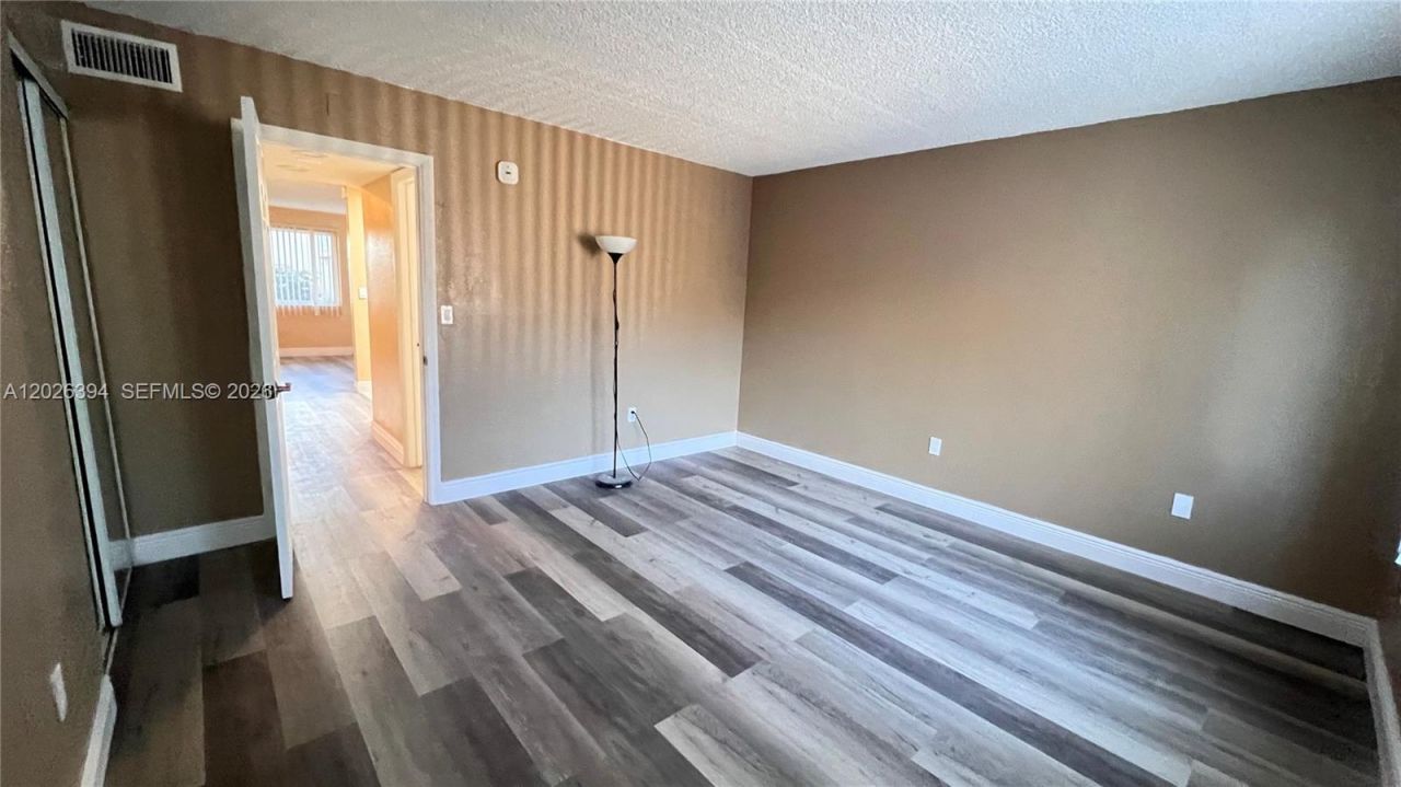 301 NW 177th St , Unit 126, Miami Gardens, FL 33169 Photo