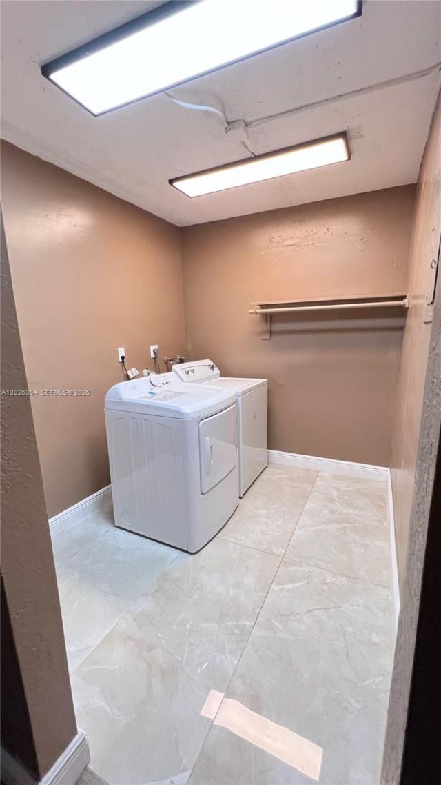 301 NW 177th St , Unit 126, Miami Gardens, FL 33169 Photo