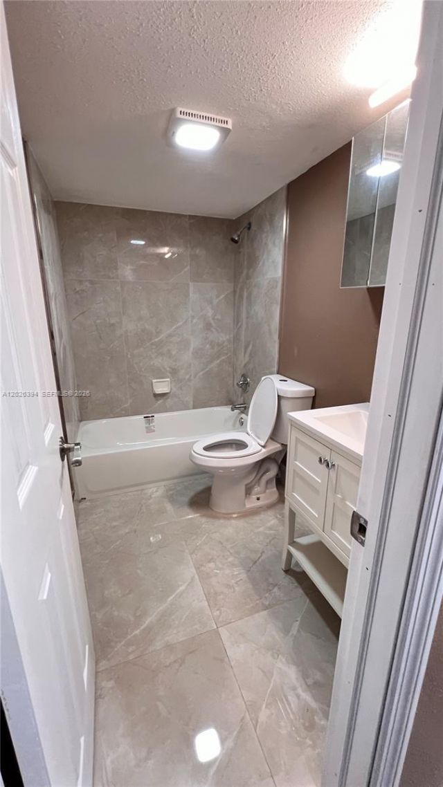 301 NW 177th St , Unit 126, Miami Gardens, FL 33169 Photo