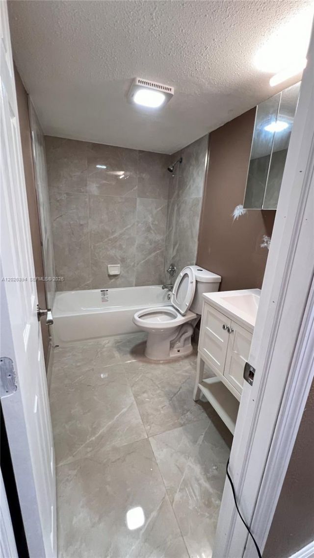 301 NW 177th St , Unit 126, Miami Gardens, FL 33169 Photo