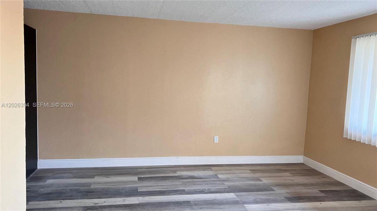 301 NW 177th St , Unit 126, Miami Gardens, FL 33169 Photo