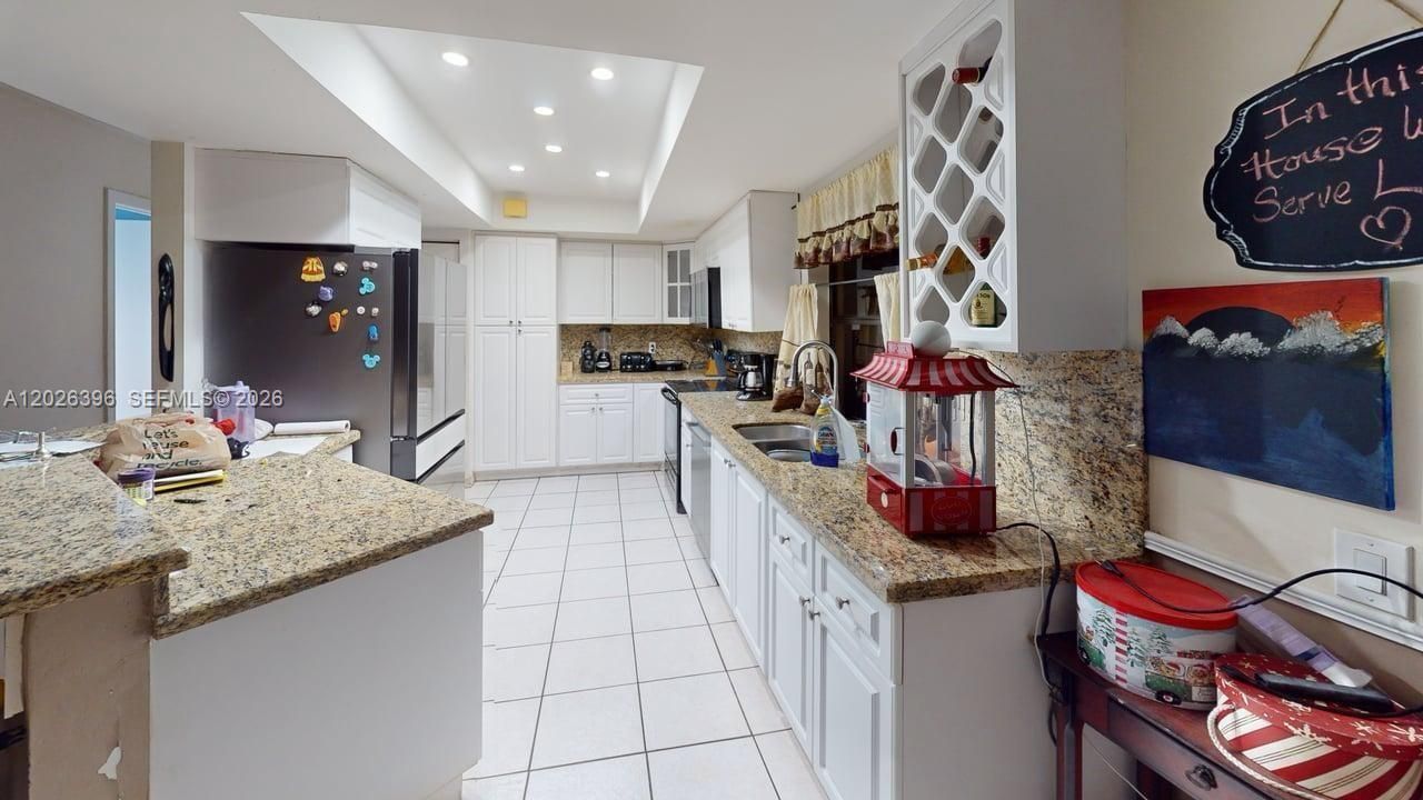 15552 SW 54th Ter , Miami, FL 33185 Photo