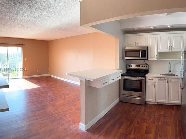 8950 NE 8th Ave, Unit 405, Miami, FL 33138