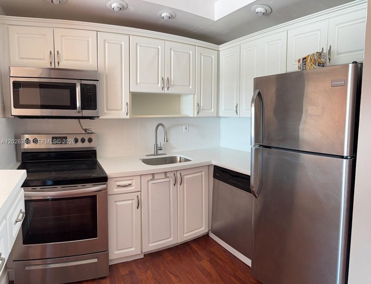 8950 NE 8th Ave, Unit 405, Miami, FL 33138 Photo