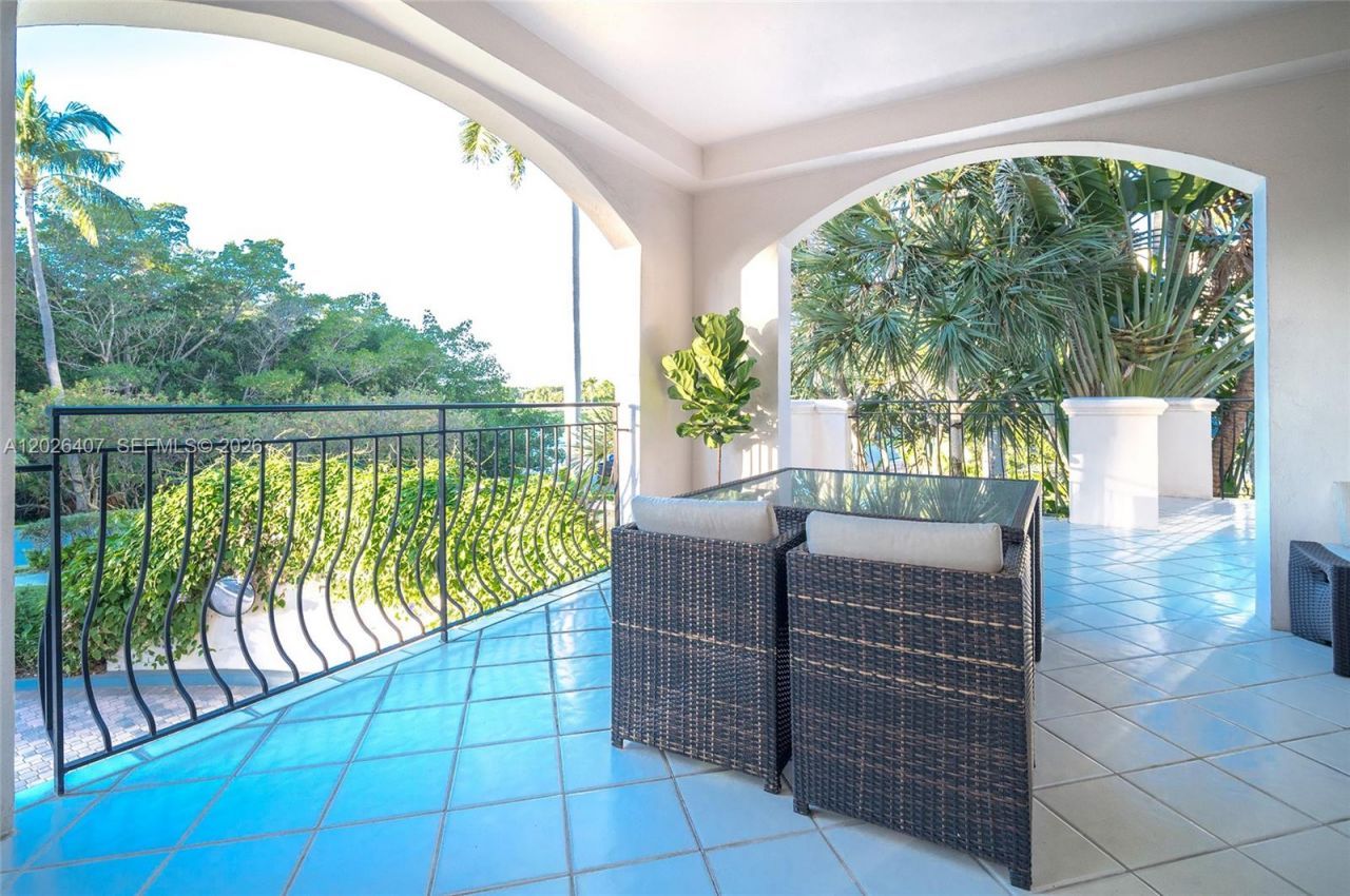 19211 Fisher Island Dr , Unit 19211, Miami Beach, FL 33109 Photo