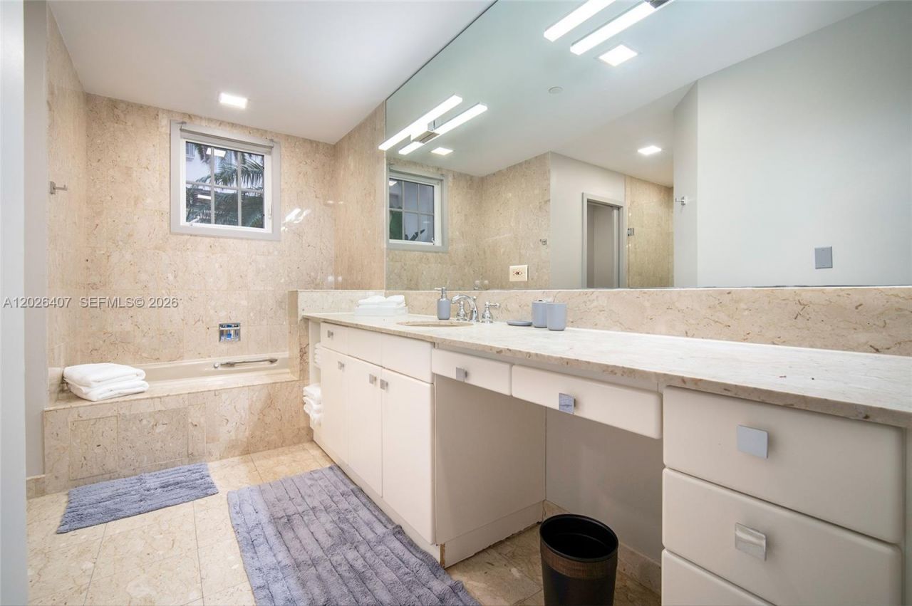 19211 Fisher Island Dr , Unit 19211, Miami Beach, FL 33109 Photo