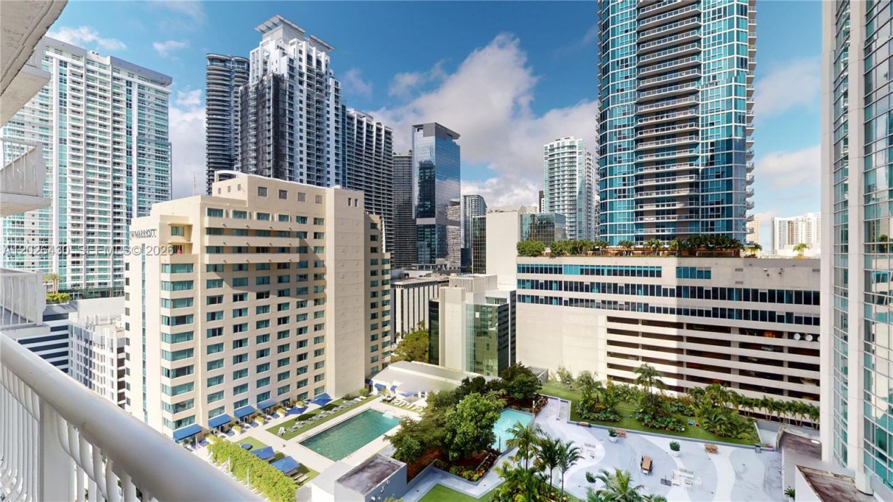 1200 Brickell Bay Dr , Unit 2222, Miami, FL 33131 Photo