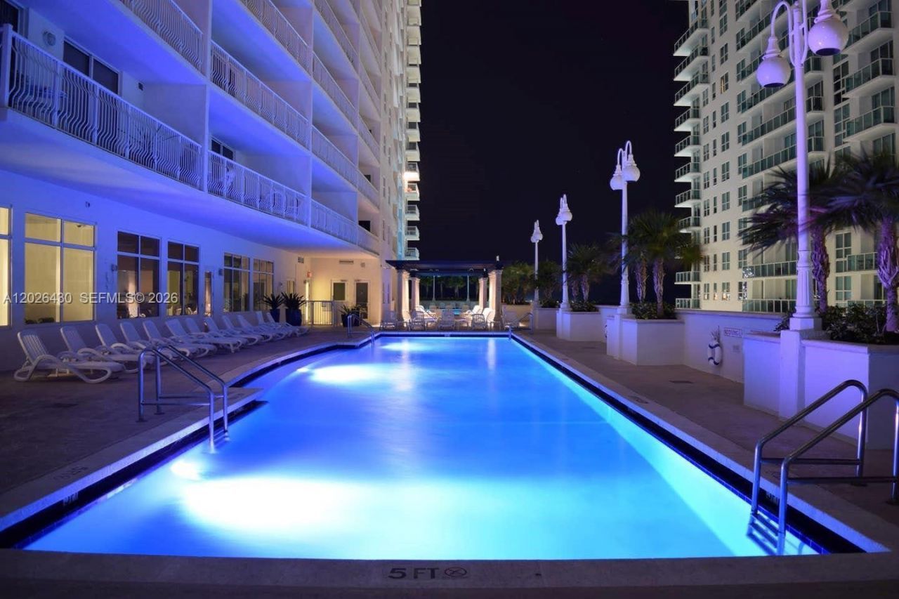1200 Brickell Bay Dr , Unit 2222, Miami, FL 33131 Photo