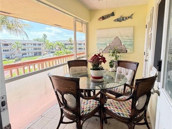 5300 Washington St , Unit D309, Hollywood, FL 33021