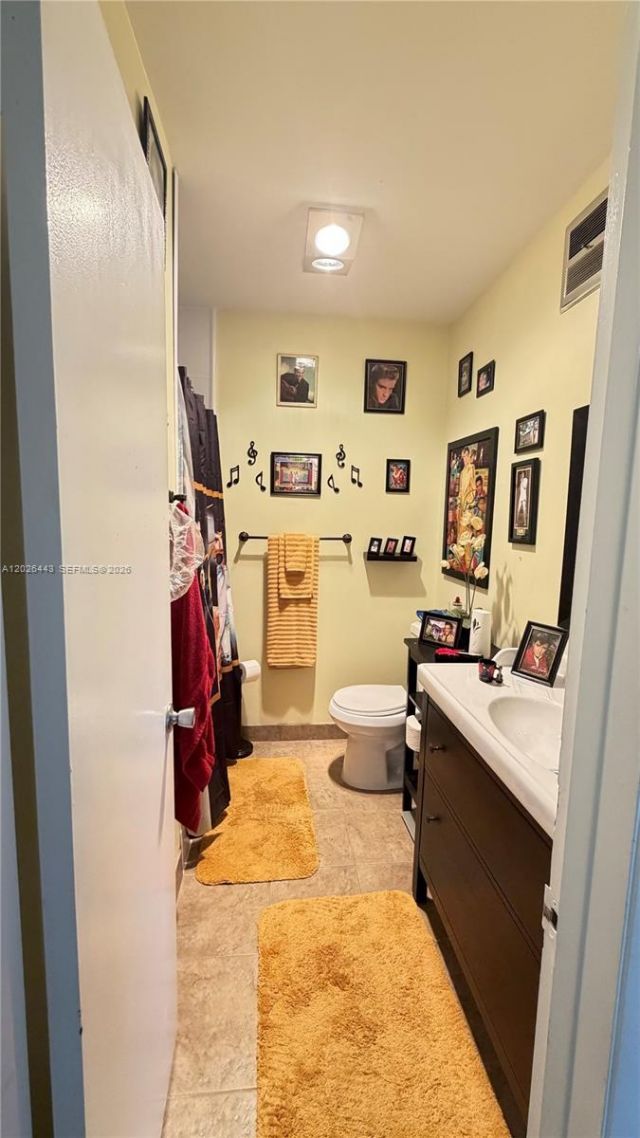 5300 Washington St , Unit D309, Hollywood, FL 33021 Photo