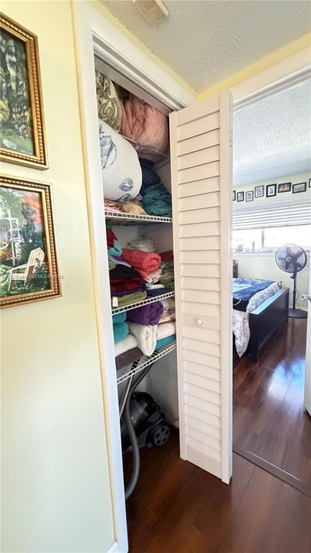 5300 Washington St , Unit D309, Hollywood, FL 33021 Photo
