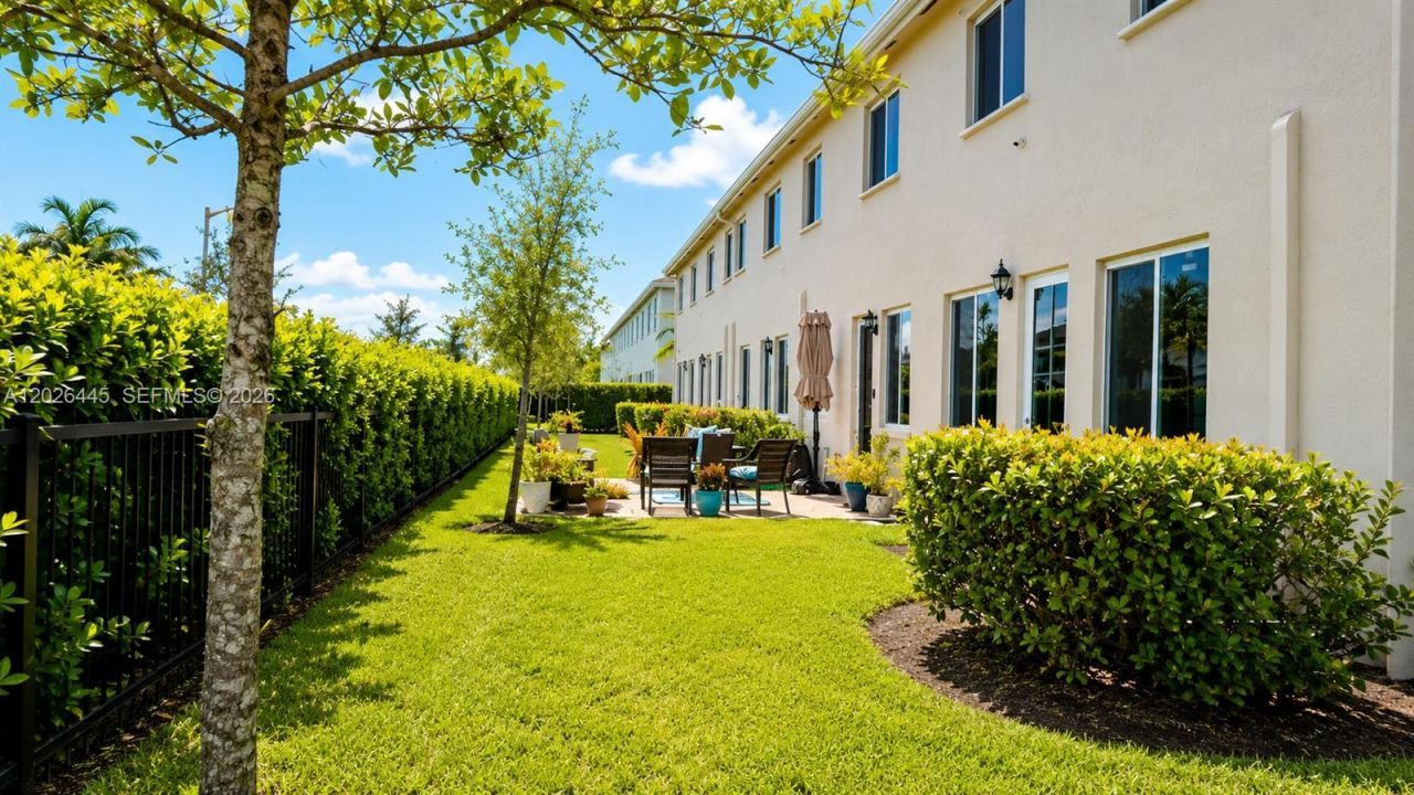 1202 NW 208th Ter, Unit 1202, Miami Gardens, FL 33169 Photo
