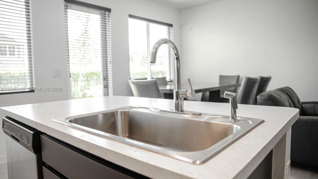 1202 NW 208th Ter, Unit 1202, Miami Gardens, FL 33169 Photo