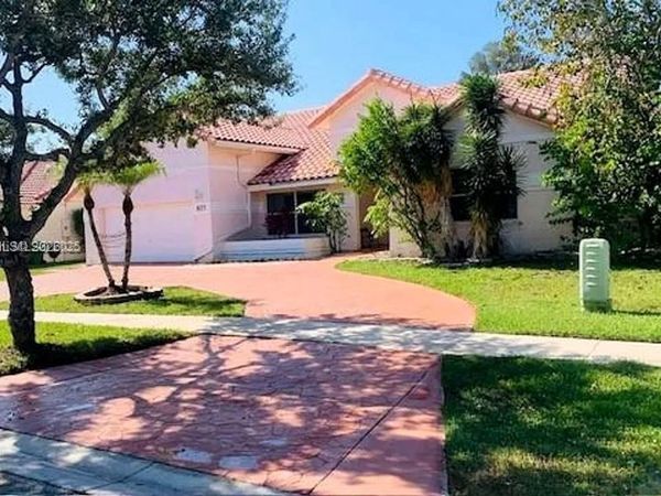 16373 NW 16th St , Pembroke Pines, FL 33028