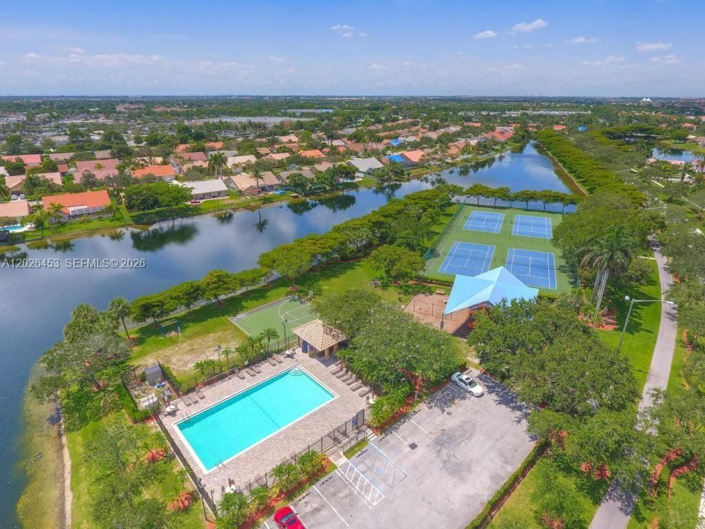 16373 NW 16th St , Pembroke Pines, FL 33028 Photo