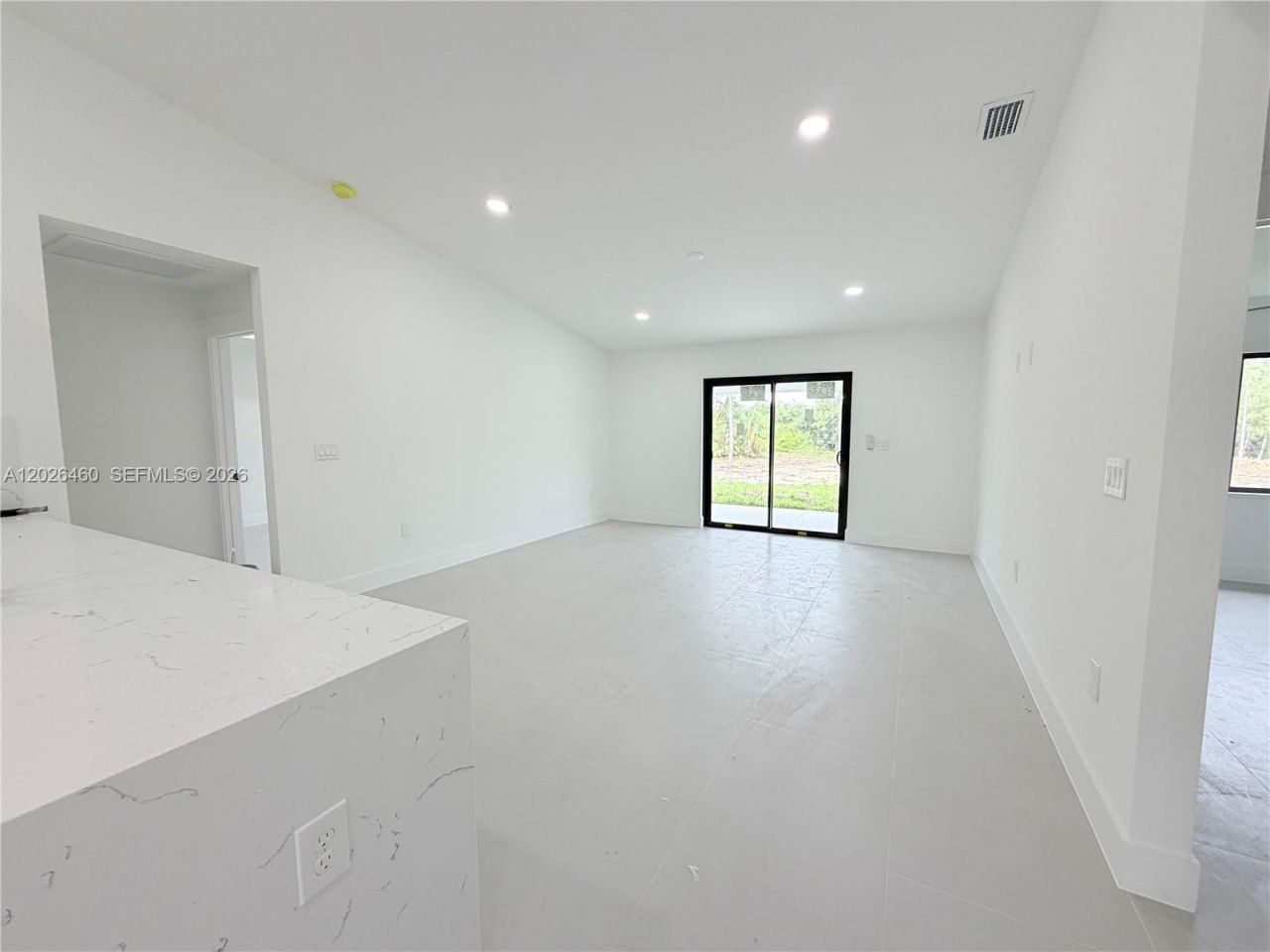 911 Cleveland Ave, Lehigh Acres, FL 33972 Photo