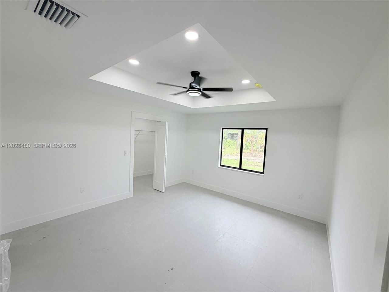 911 Cleveland Ave, Lehigh Acres, FL 33972 Photo