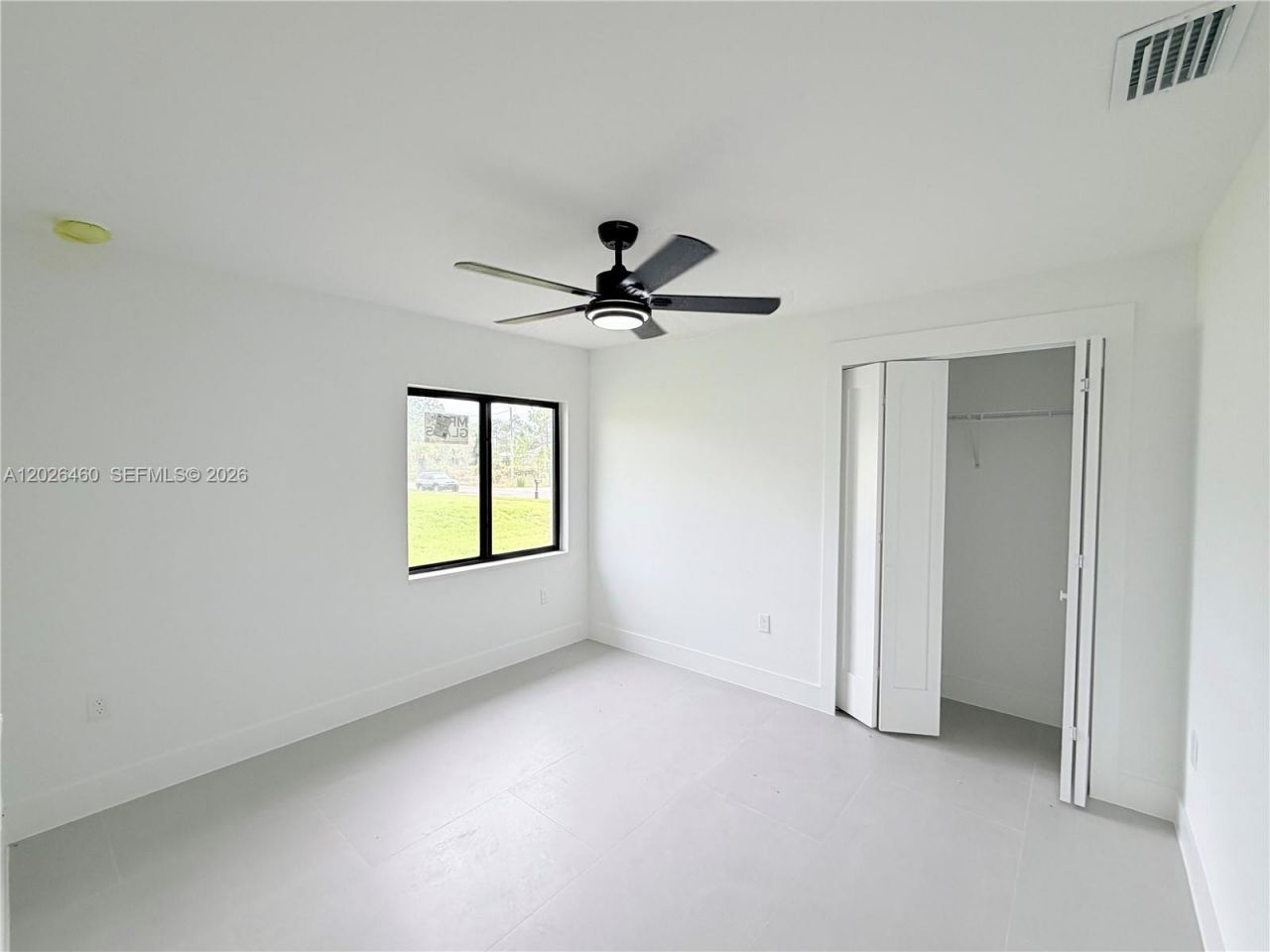 911 Cleveland Ave, Lehigh Acres, FL 33972 Photo