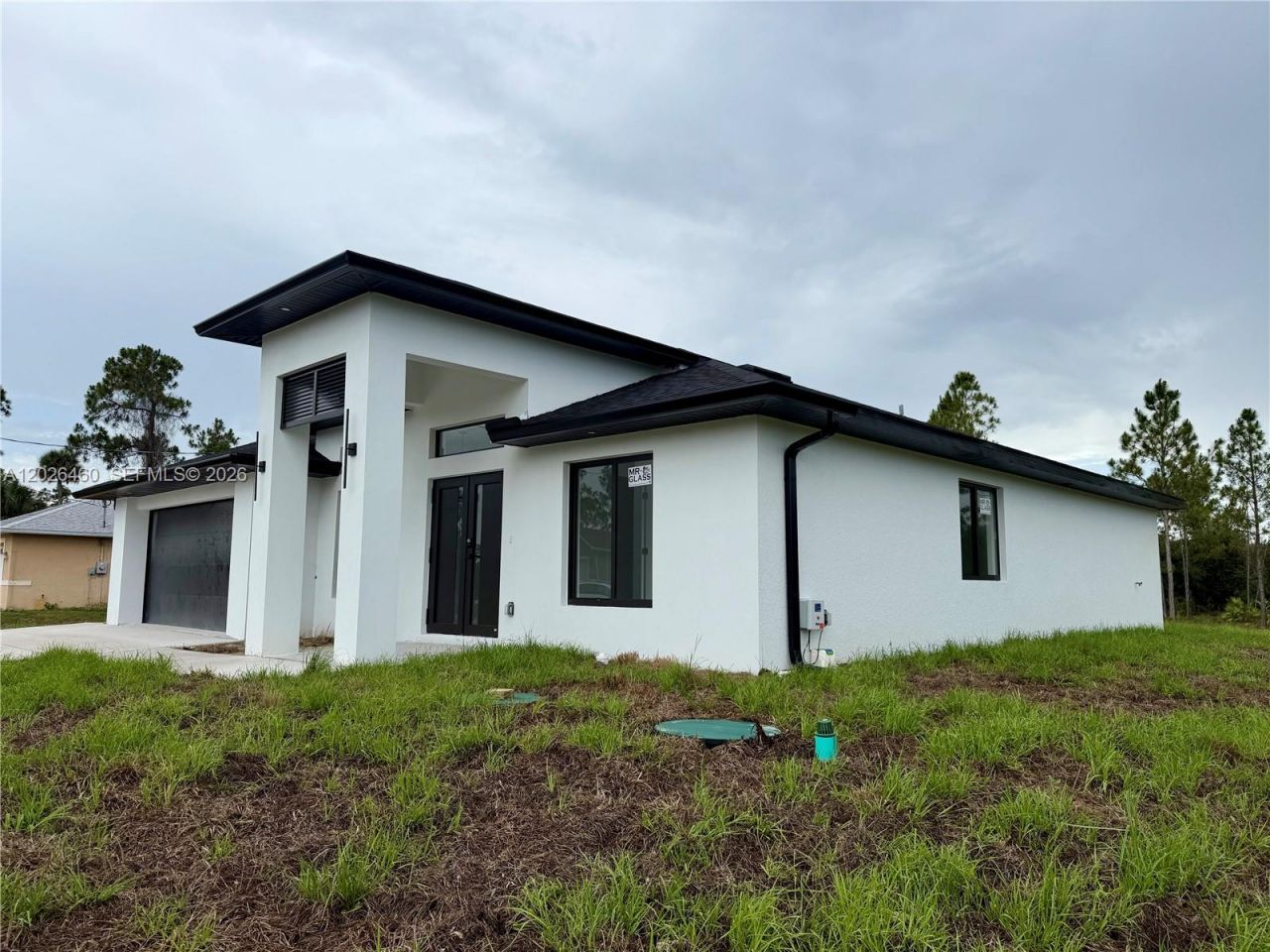911 Cleveland Ave , Lehigh Acres, FL 33972 Photo