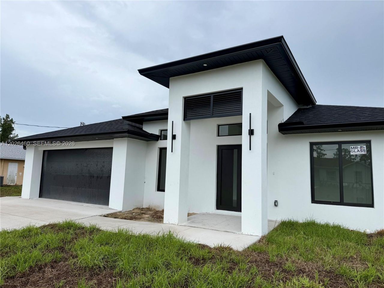 911 Cleveland Ave , Lehigh Acres, FL 33972 Photo
