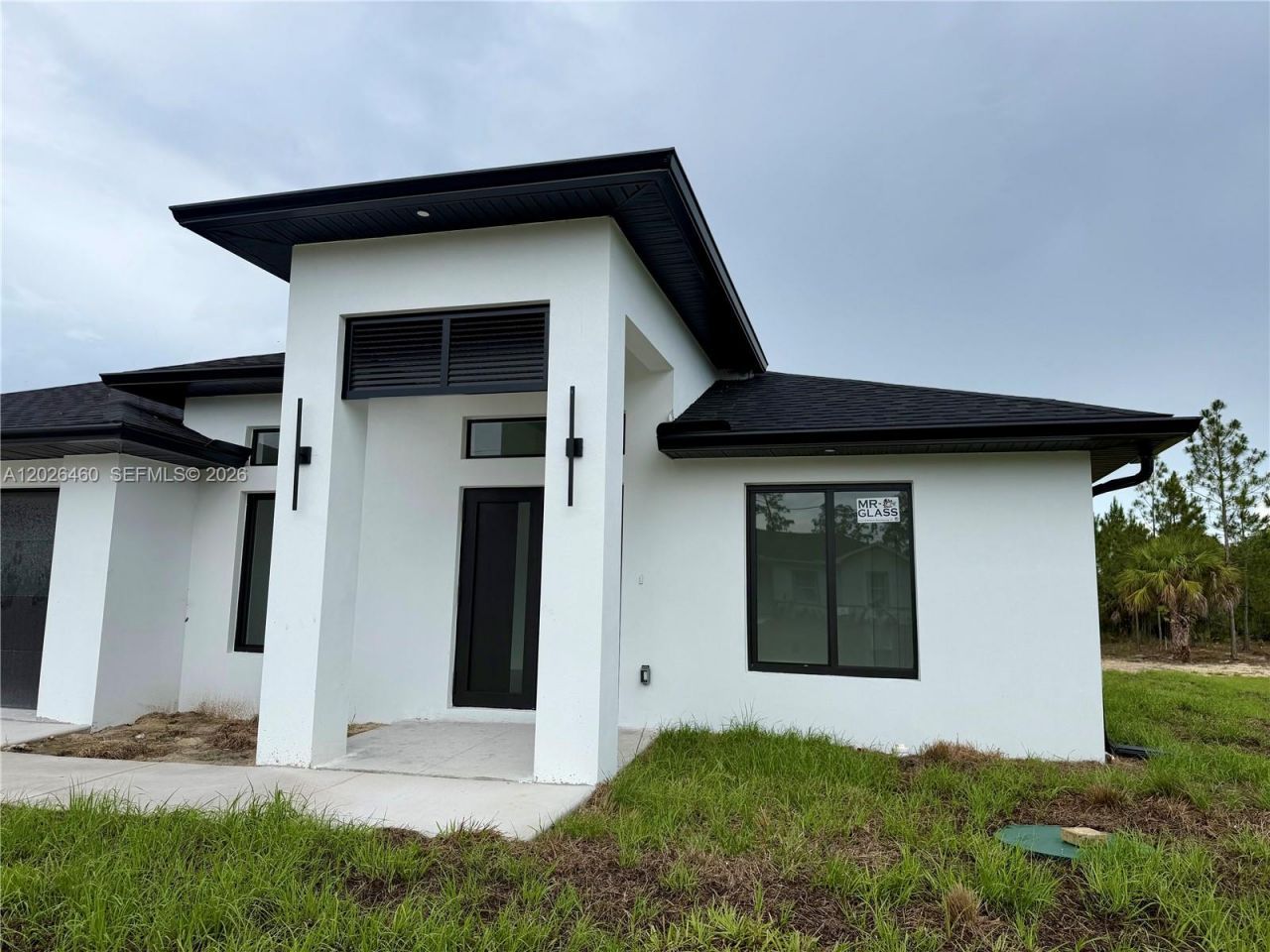 911 Cleveland Ave , Lehigh Acres, FL 33972 Photo