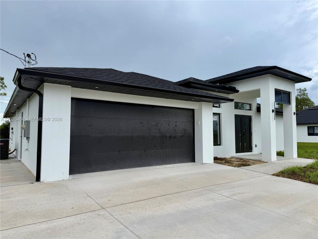 911 Cleveland Ave , Lehigh Acres, FL 33972 Photo