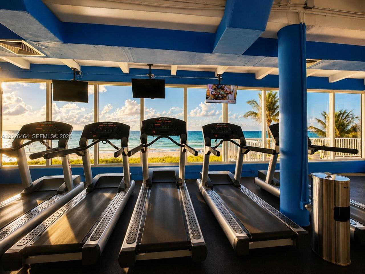 5401 Collins Ave , Unit 1022, Miami Beach, FL 33140 Photo