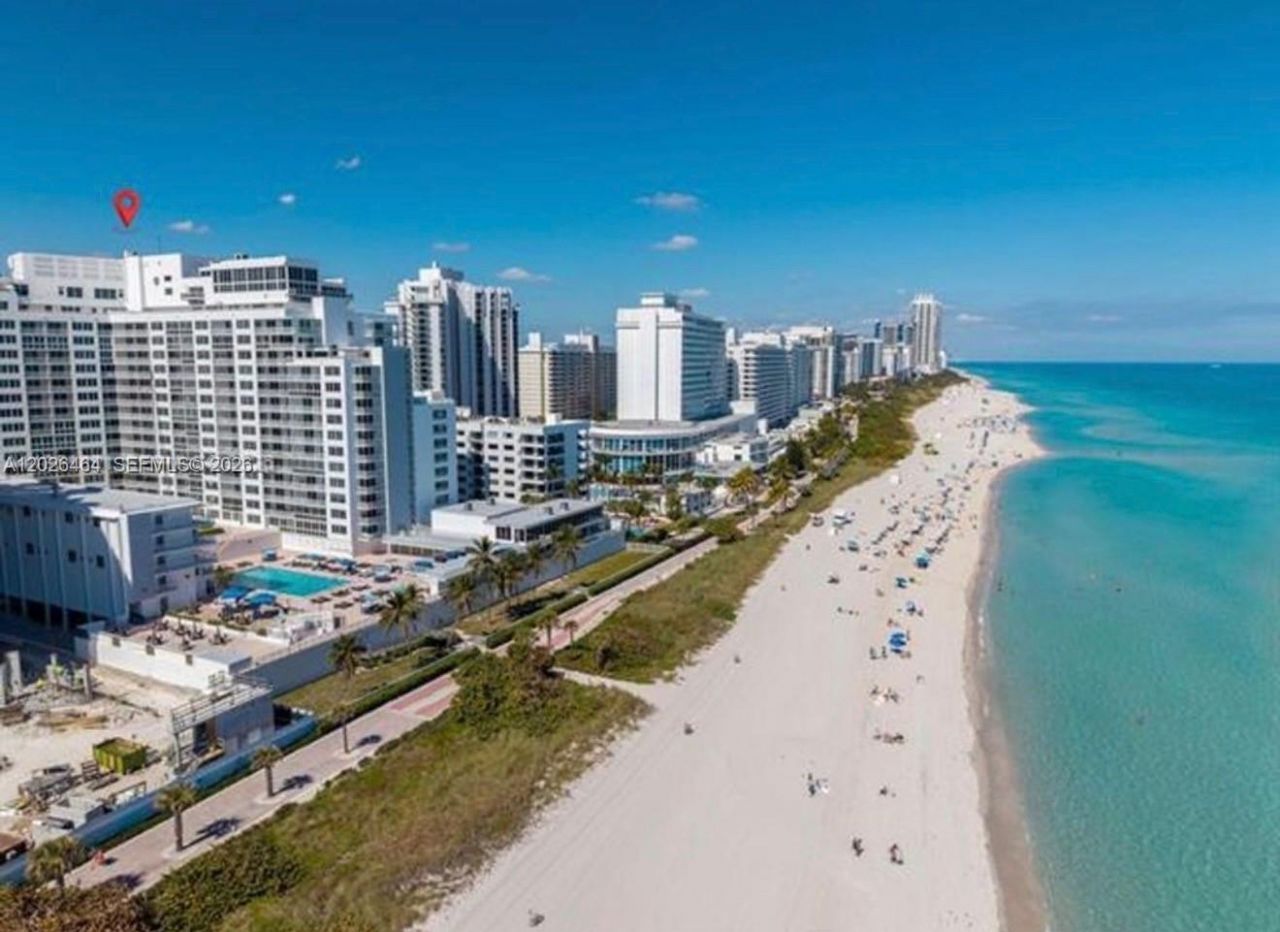 5401 Collins Ave , Unit 1022, Miami Beach, FL 33140 Photo