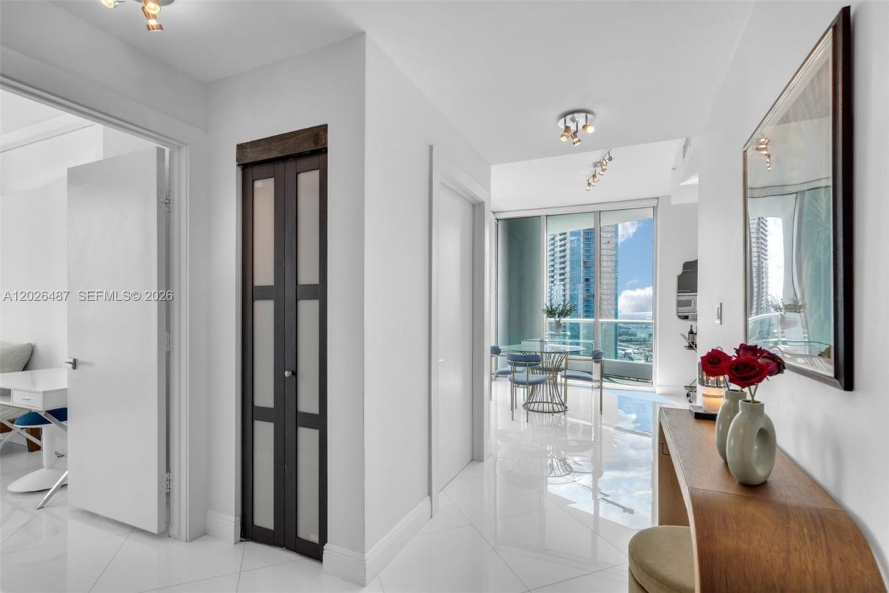 900 Biscayne Blvd, Unit 4412, Miami, FL 33132 Photo
