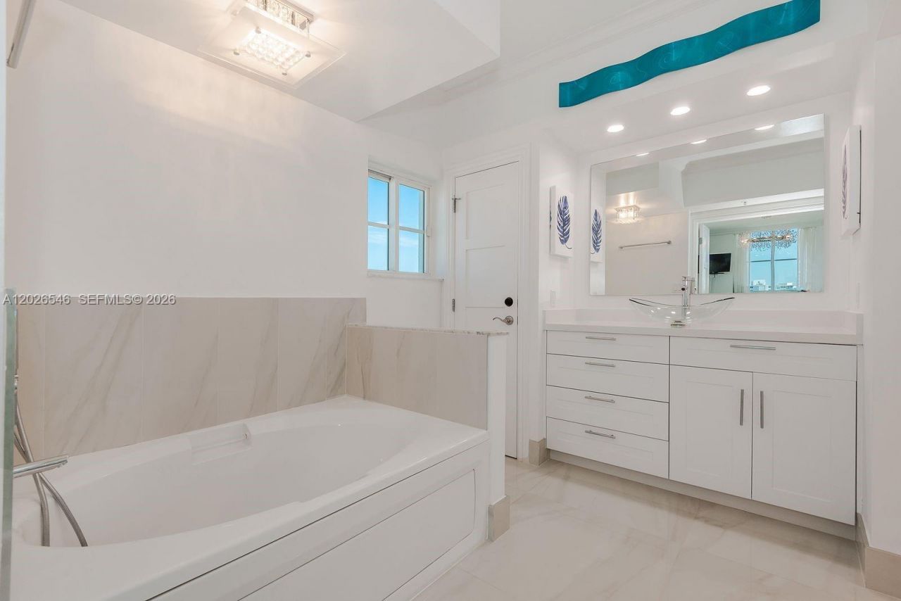 3020 NE 32nd Ave, Unit 1401, Fort Lauderdale, FL 33308 Photo