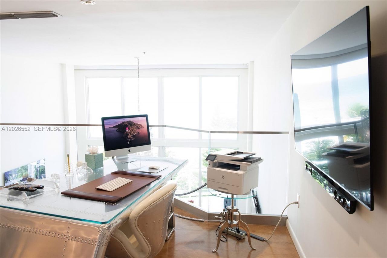 5445 Collins Ave , Unit P2, Miami Beach, FL 33140 Photo