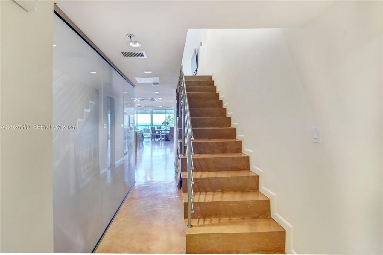 5445 Collins Ave , Unit P2, Miami Beach, FL 33140 Photo