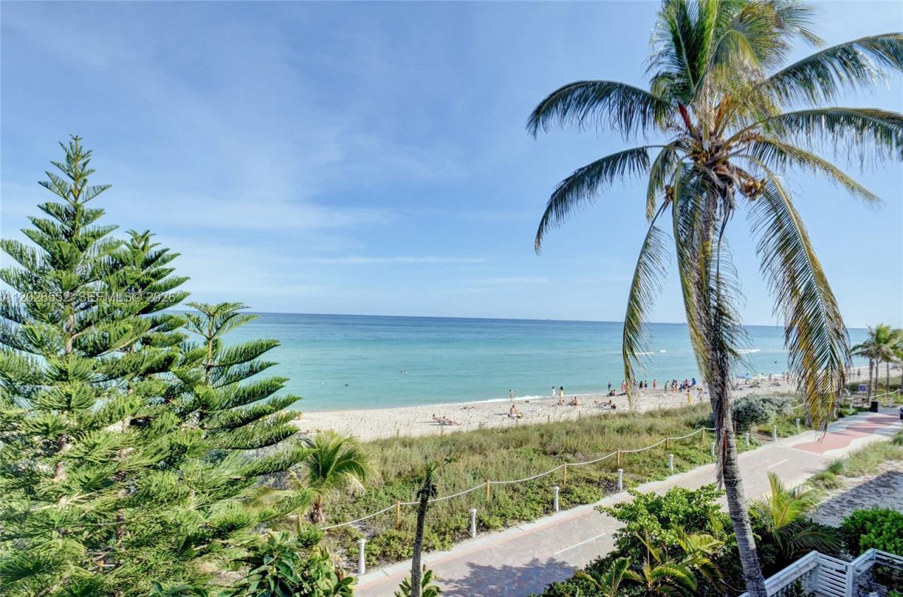 5445 Collins Ave , Unit P2, Miami Beach, FL 33140 Photo