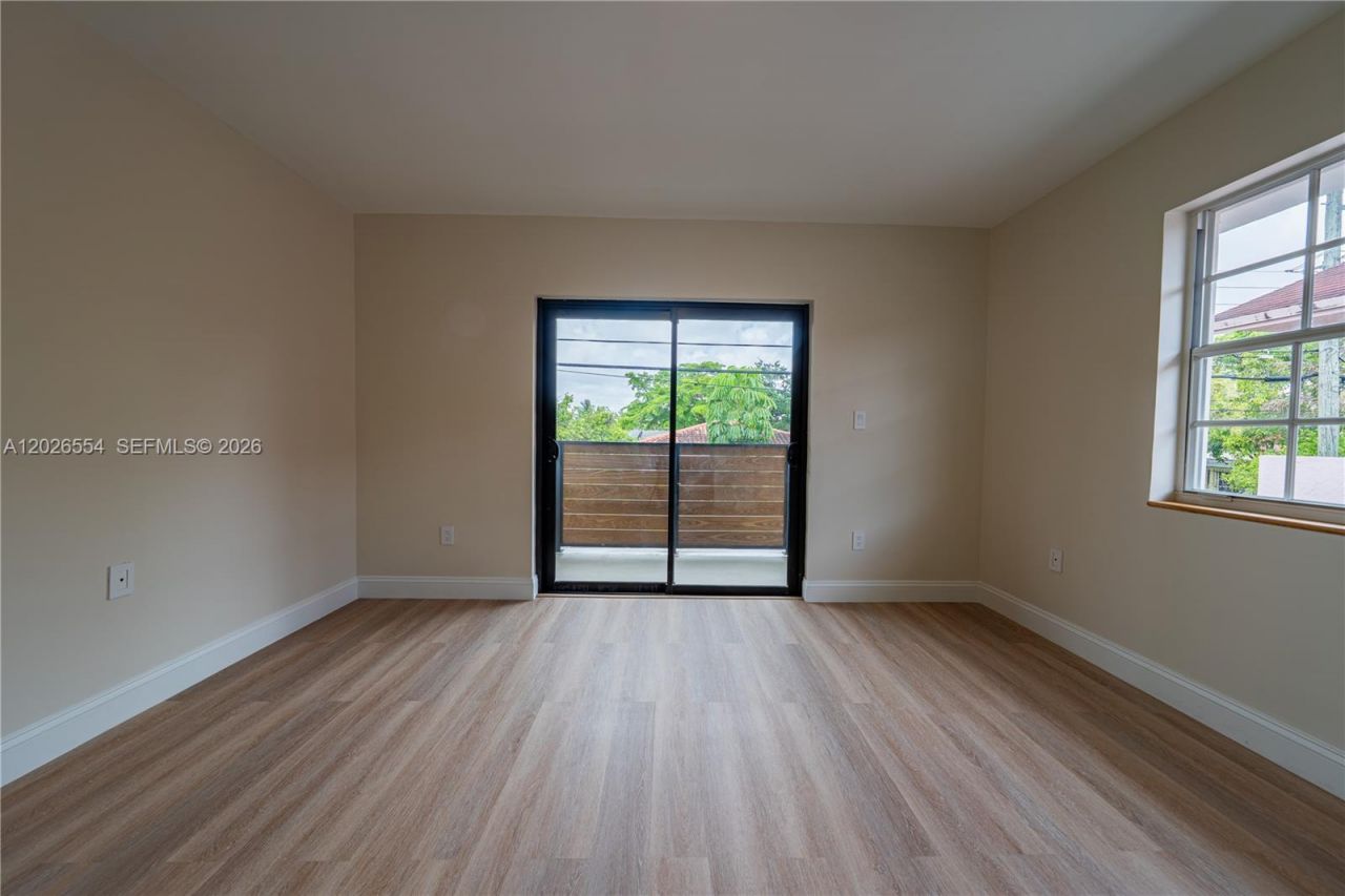 370 Flagami Blvd , Unit 370, Miami, FL 33144 Photo