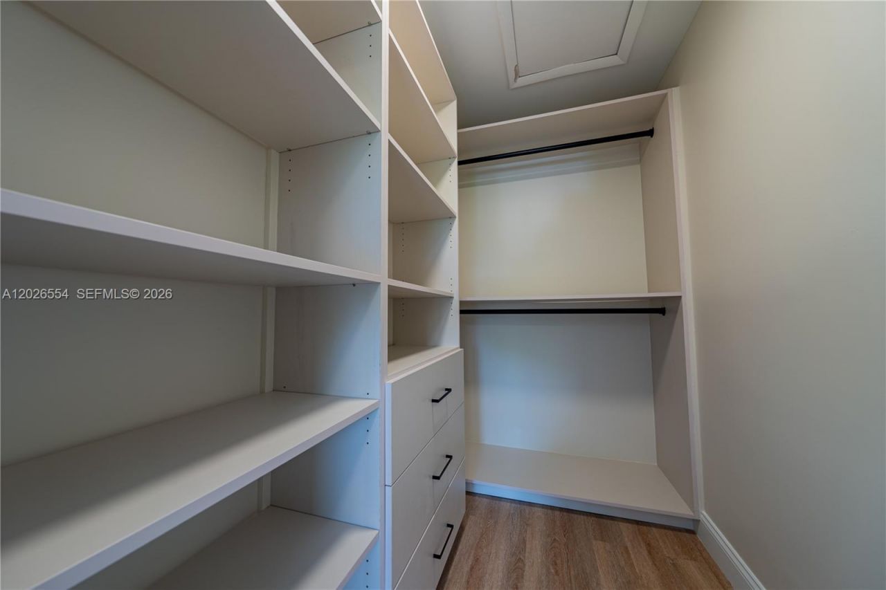 370 Flagami Blvd , Unit 370, Miami, FL 33144 Photo