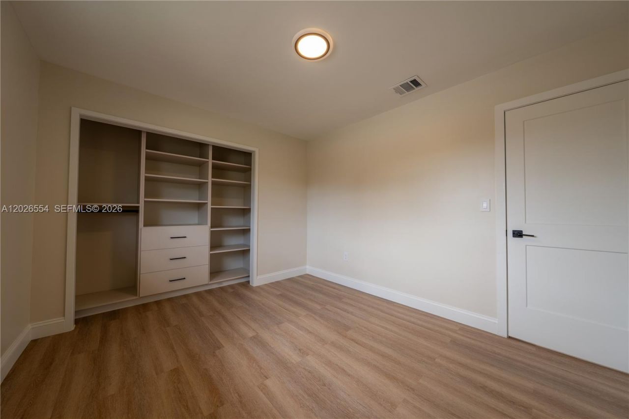 370 Flagami Blvd , Unit 370, Miami, FL 33144 Photo