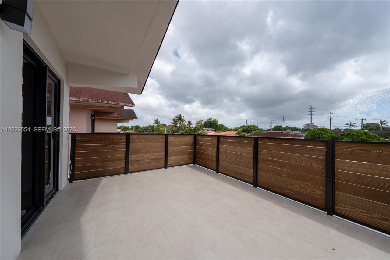 370 Flagami Blvd , Unit 370, Miami, FL 33144 Photo