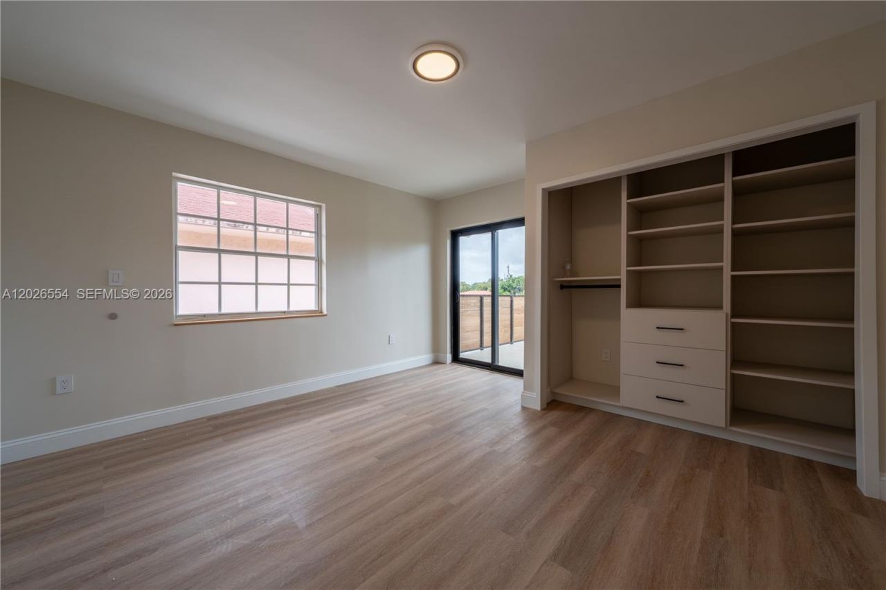 370 Flagami Blvd , Unit 370, Miami, FL 33144 Photo